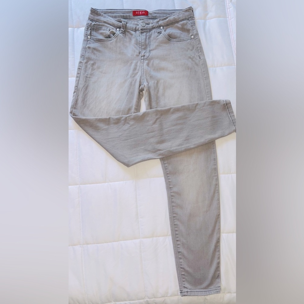 GUESS Originals kit straight jeans!